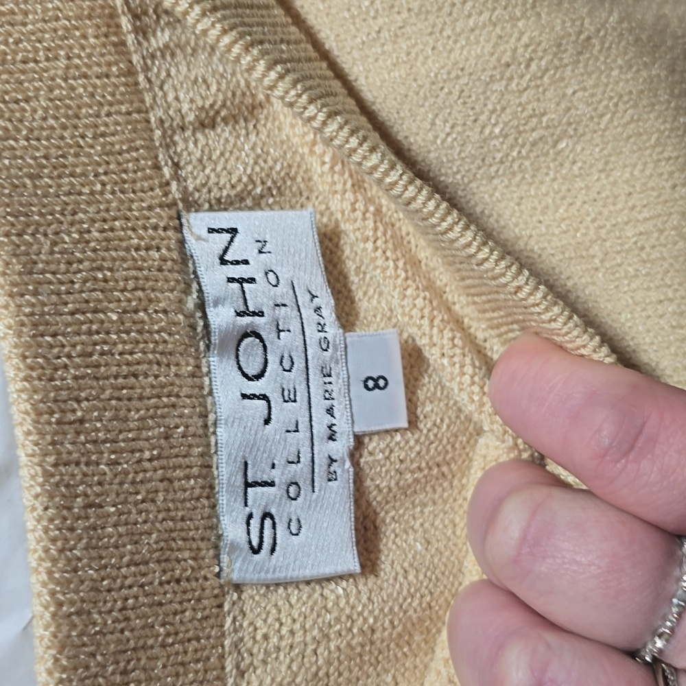 St. Johns Collection Elegant Vintage Yellow Women's Jacket and Skirt Set - Picture 3 of 3